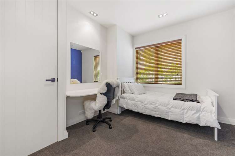 30 Tuawera Terrace Clifton_16