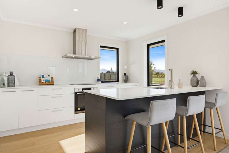 31 Whitehall Drive Springlands_3