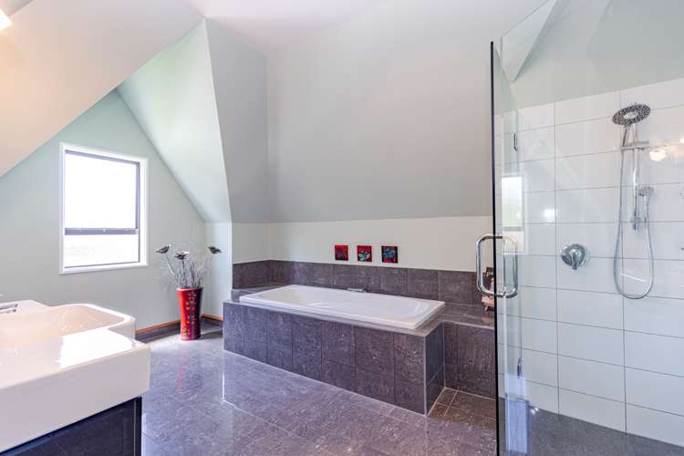 31 Tararua Drive Upper Plain_8