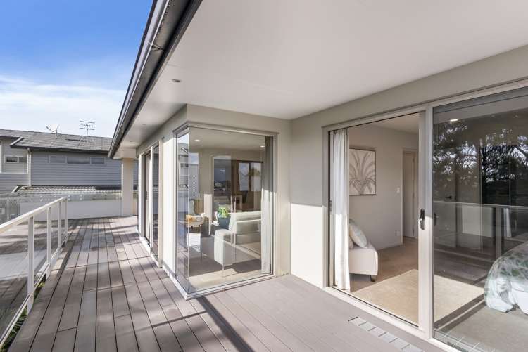 8 Gibbia Way Beachlands_13