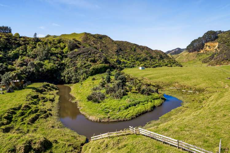 4020 Mokau Road Tongaporutu_10