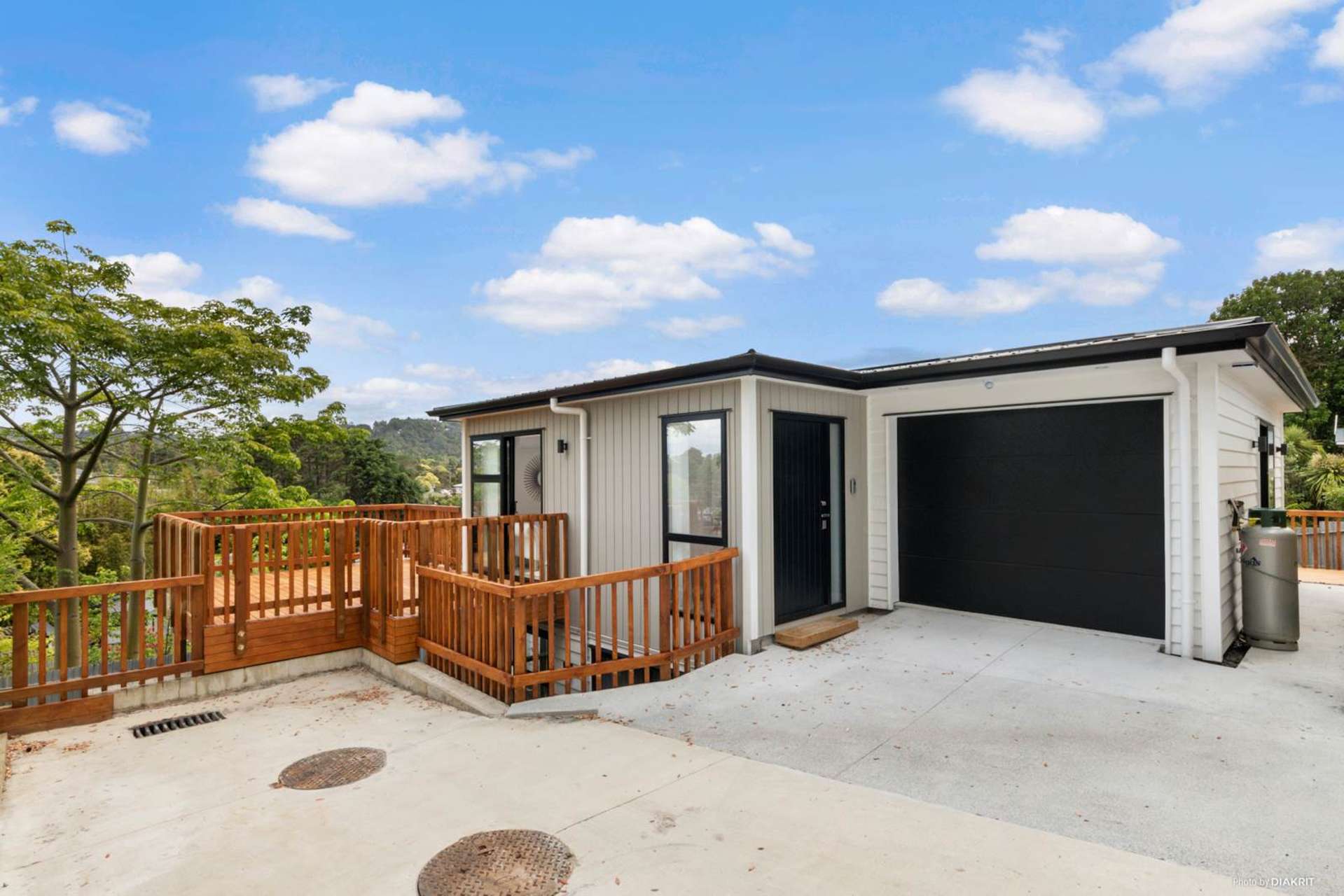 8b Nandana Drive Glen Eden_0