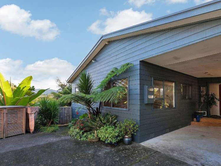 1/13 Easter Parade Glen Eden_0