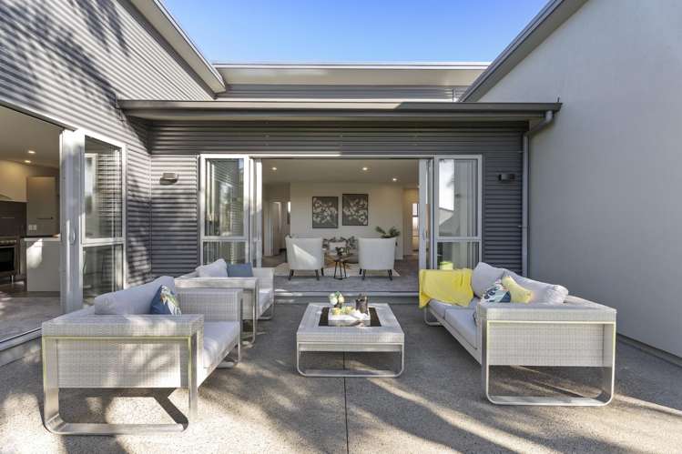 48 Columbia Crescent Beachlands_13