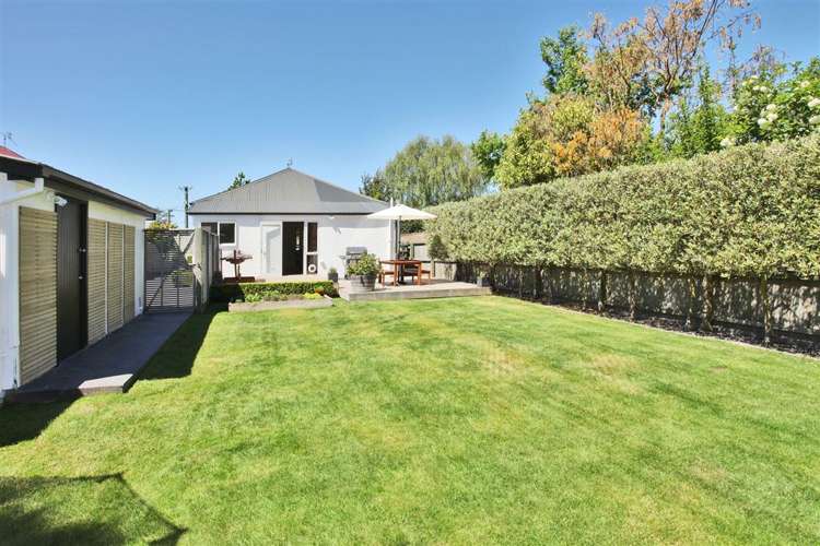 15 Woodville Street Edgeware_19