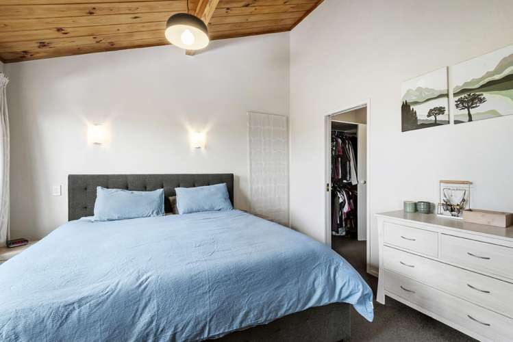 22 Surville Place Mairangi Bay_13