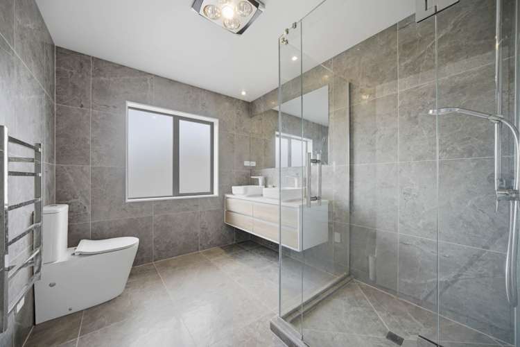 5 Thomas Rielly Avenue Hobsonville_17