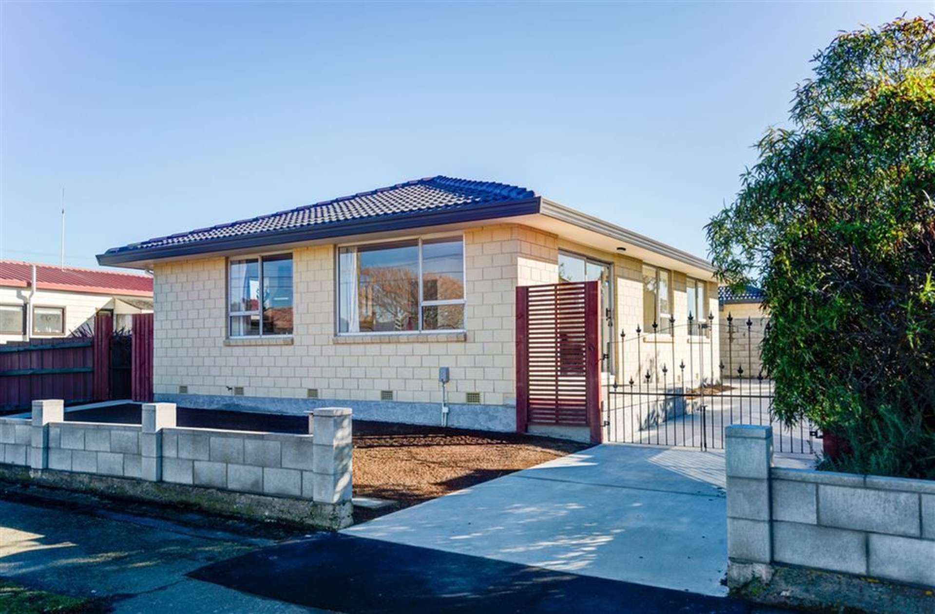 2/112 Tedder Avenue North New Brighton_0