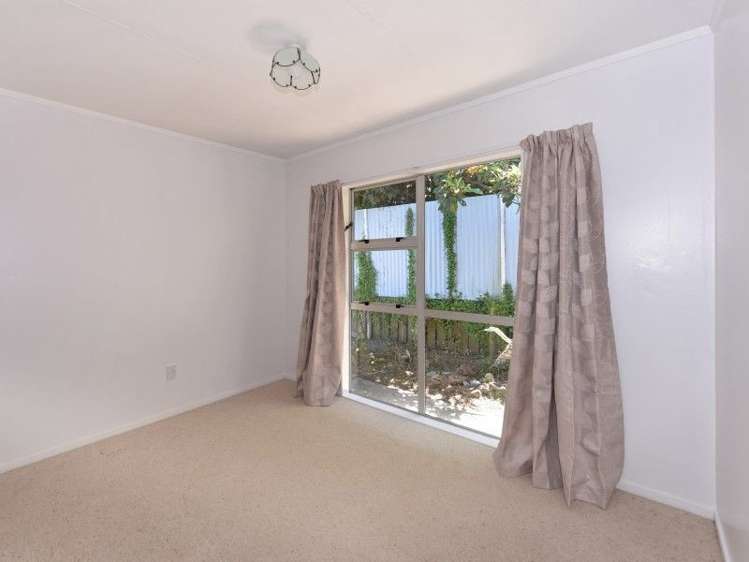 2/175 Princes Drive Britannia Heights_6