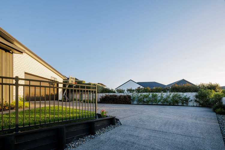 16 Rose Berry Crescent Flagstaff_23