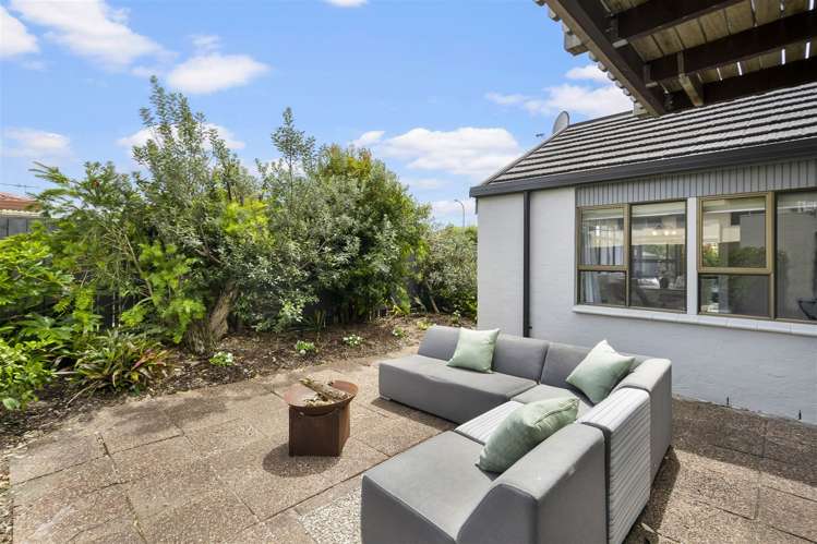 1/56 Vivian Wilson Drive Eastern Beach_4