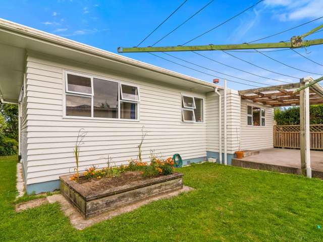 44 Basley Road Owhata_2