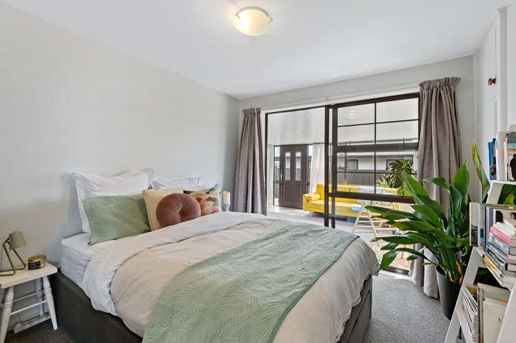 34 Chartwell Street Burwood_9