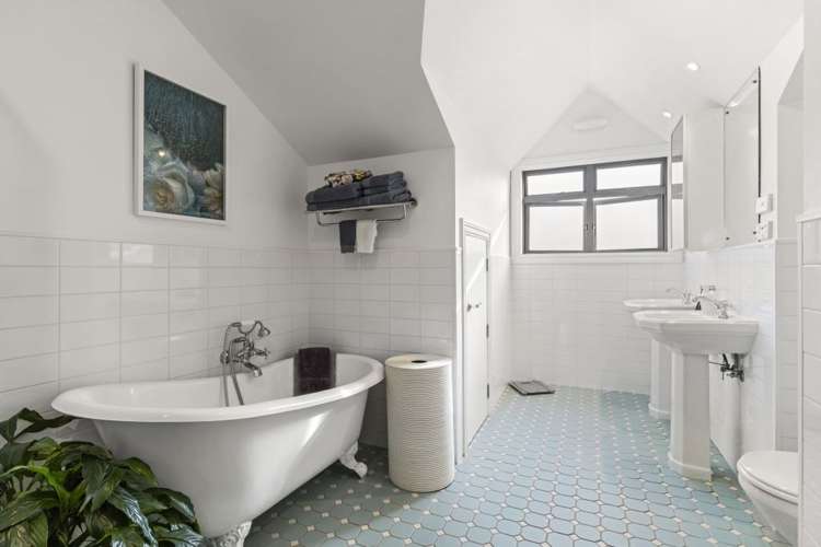 9/177 Hurstmere Road Takapuna_11