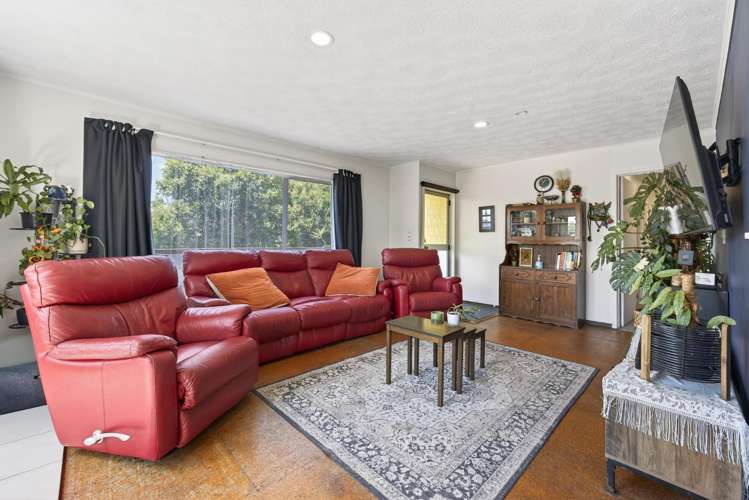 2/32A Helena Street Massey_14