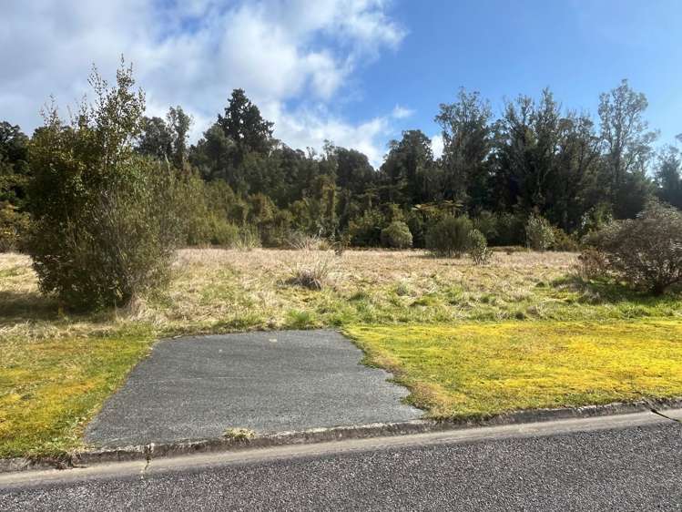 14 Pioneer Drive Franz Josef Glacier_4