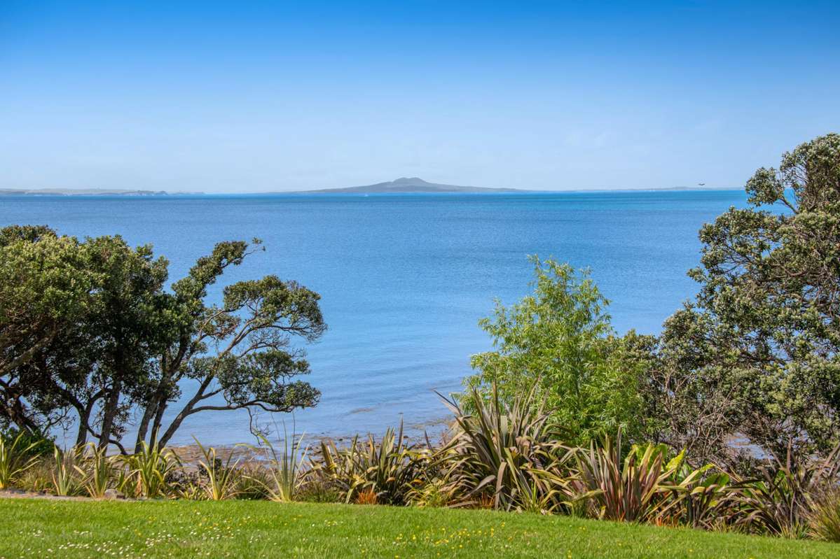 899 Whangaparaoa Road_1
