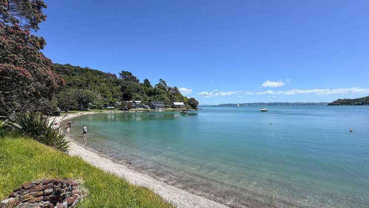 117 Hunterville Road Waiheke Island_16