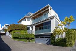 Holiday-at-home lifestyle for sale in St Heliers