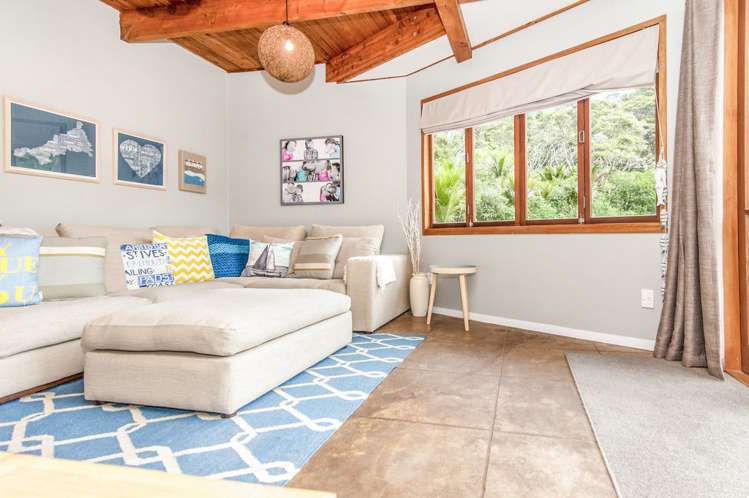 94 Victory Road Laingholm_5