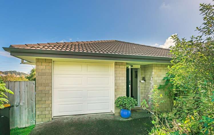 100 Greenhills Drive_1