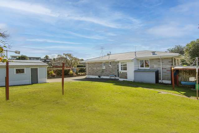 22 Levers Road Matua_2