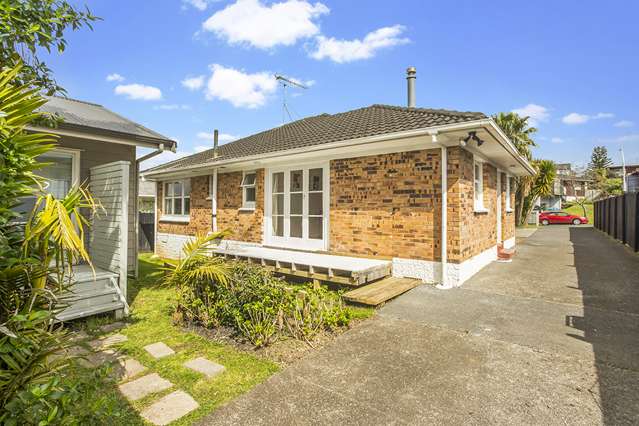 23 Megan Avenue Pakuranga Heights_2