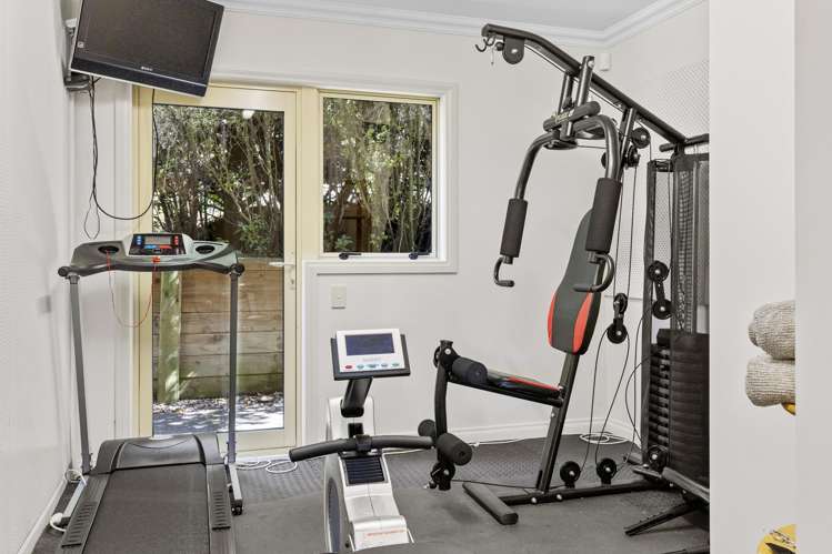 534 Gillespie Place Acacia Bay_16