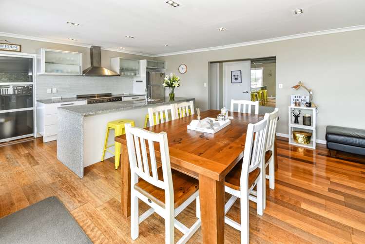 8 Rewa Road Maraetai_6