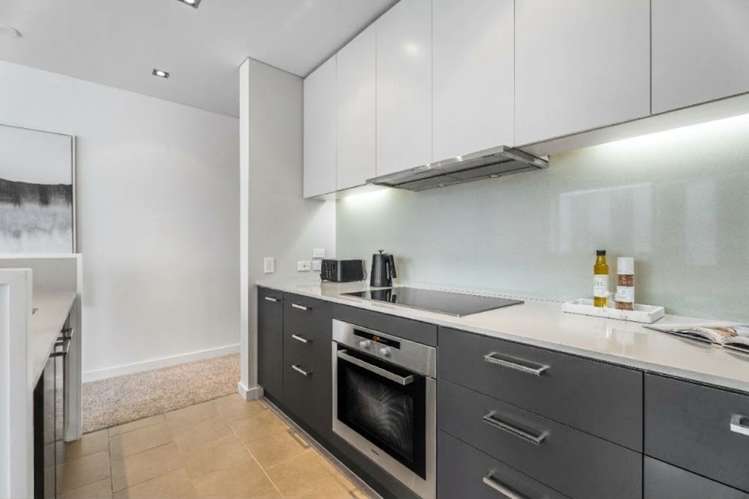 19L/26 Albert Street Auckland Central_11