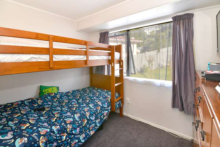 2 Adam Sunde Place Glen Eden_9