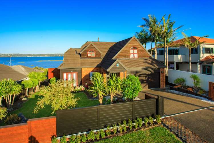 124 Beach Road Te Atatu Peninsula_11