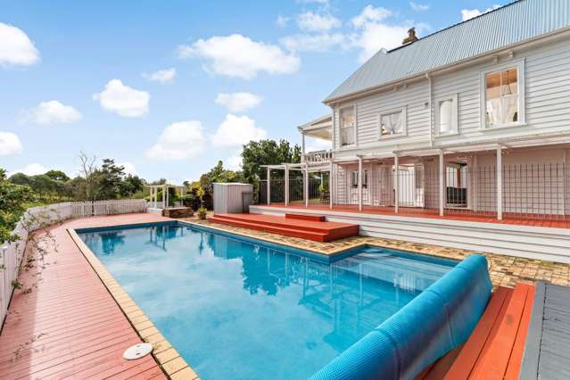 364 Waitakere Road Taupaki_1