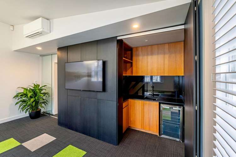 105 Wellesley Street West City Centre_7