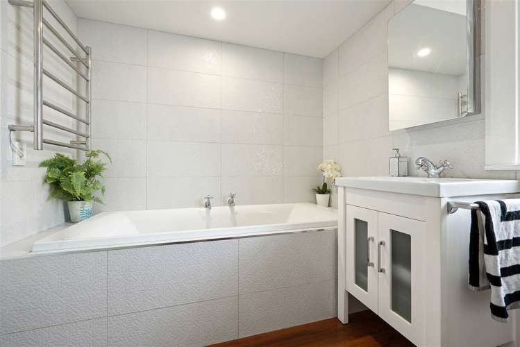 23 Woodville Street Edgeware_11