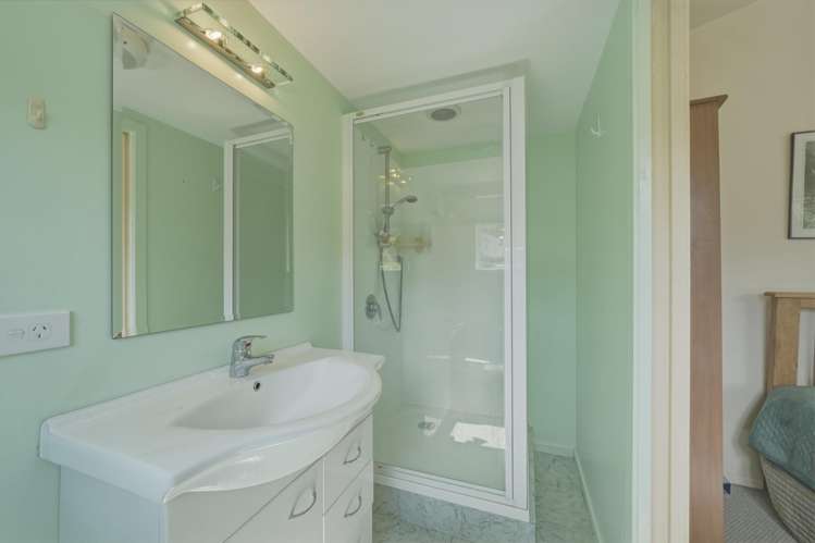 989 Two Chain Road Swannanoa_32