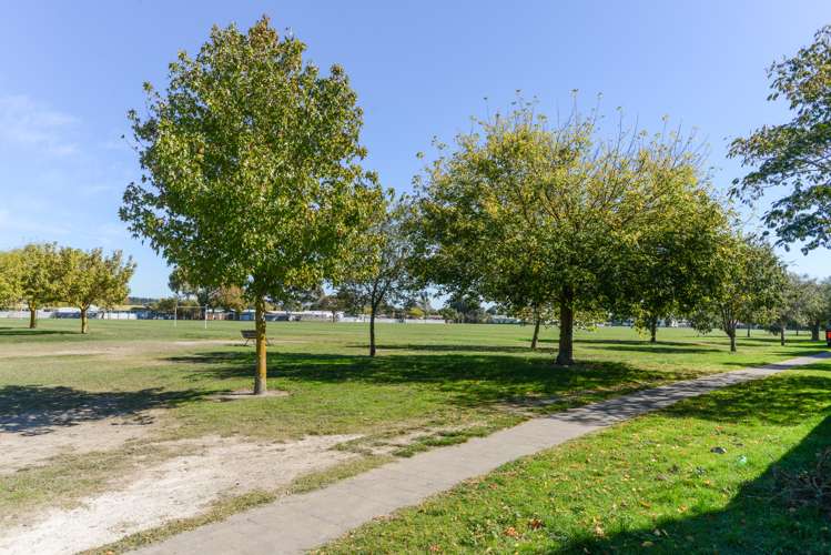 164 Chatham Road Flaxmere_10