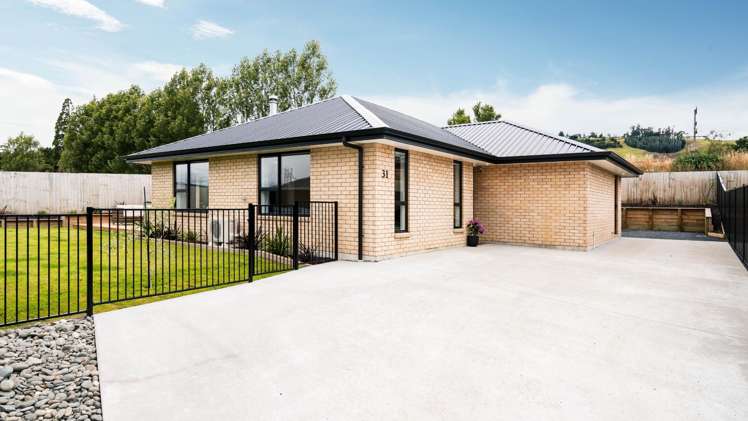 31 Owhiro Avenue Mosgiel_7