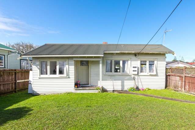 42 Titirangi Road New Lynn_1