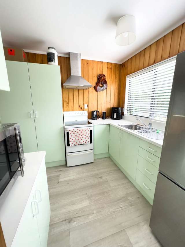 1 Cochrane Avenue Arkles Bay_4