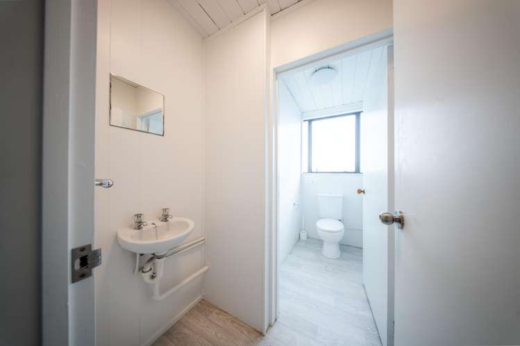 Tenancy B/30 O'Rorke Road Penrose_6