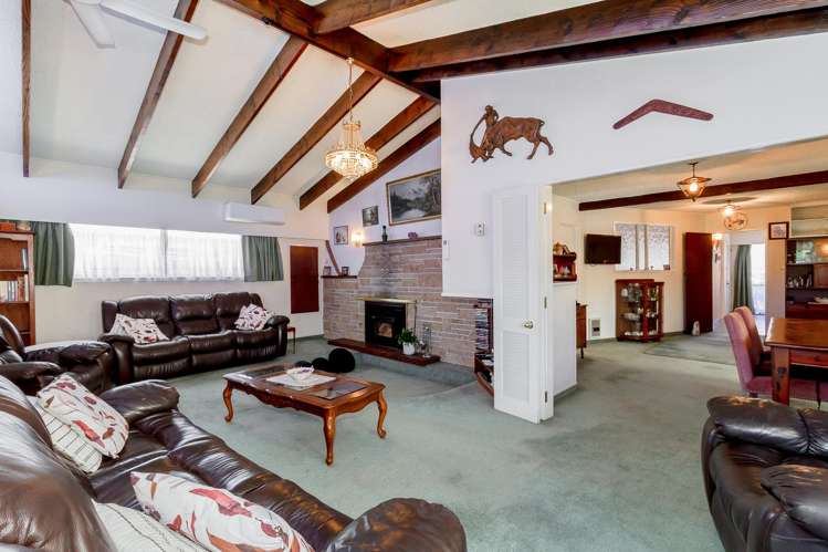 6 Konini Crescent Pirimai_6