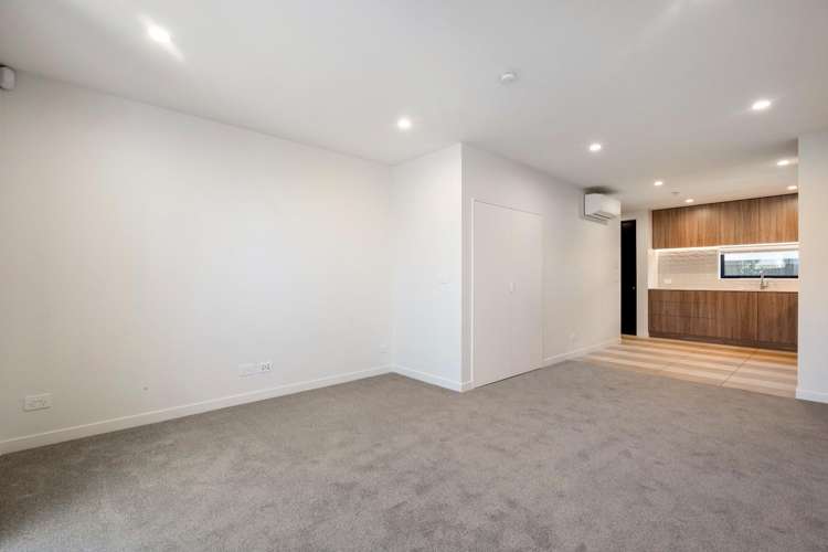 2/37 Diamond Avenue_5