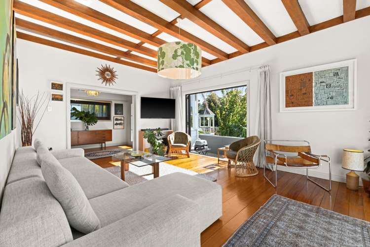 18 Hukarere Road Bluff Hill_11