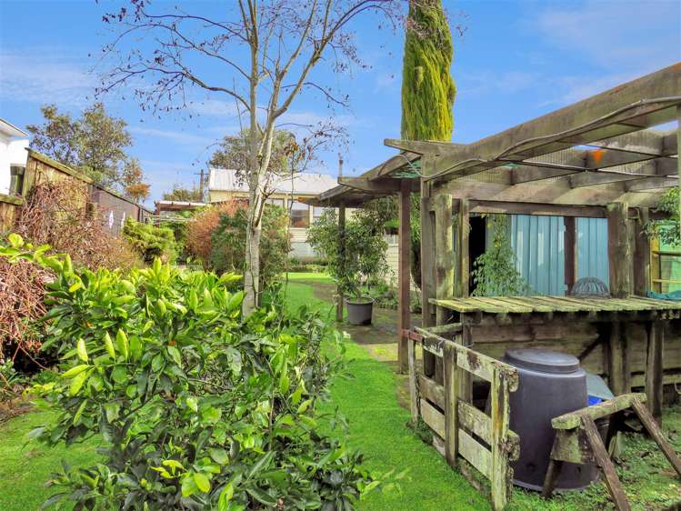 66 James Street Glenholme_13