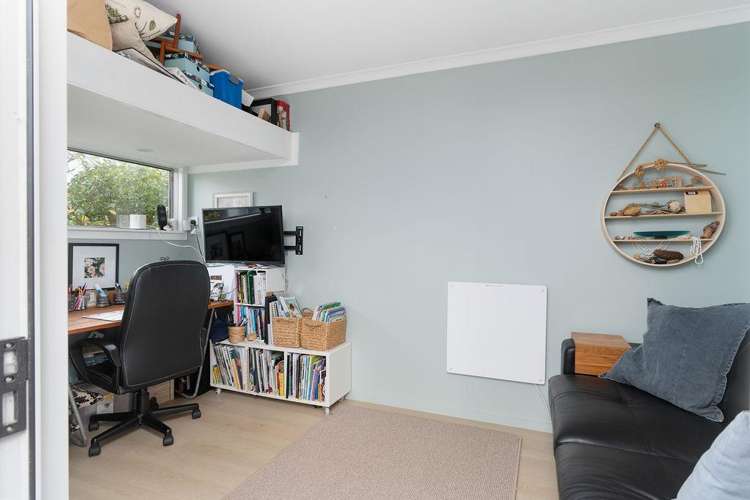 19 Clifton Avenue Carterton_26