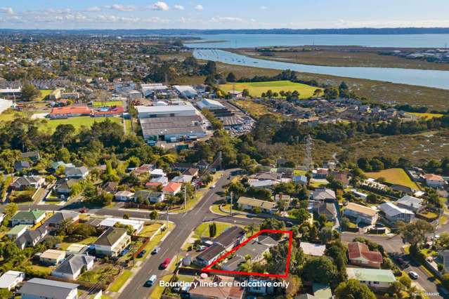 1 Meadow Crescent Te Atatu South_2