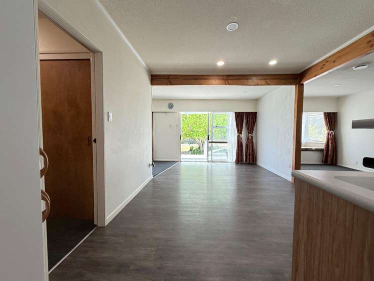 305 No 3 Road Te Puke_16