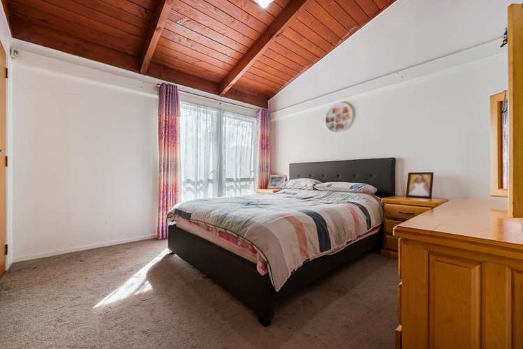 1/255 Swanson Road Henderson_9