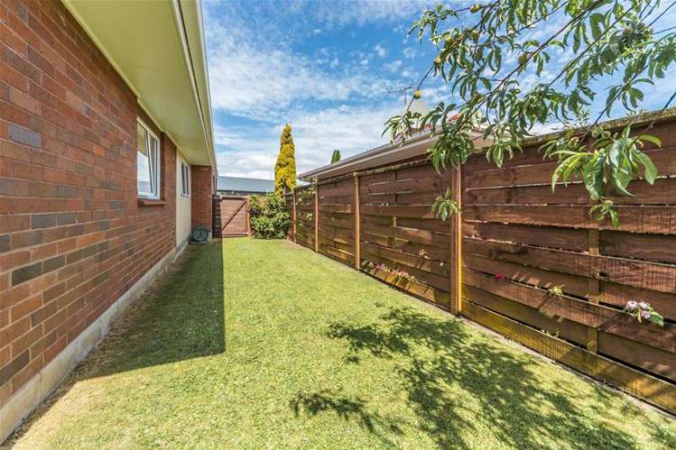 2/74 Howe Street Howick_11